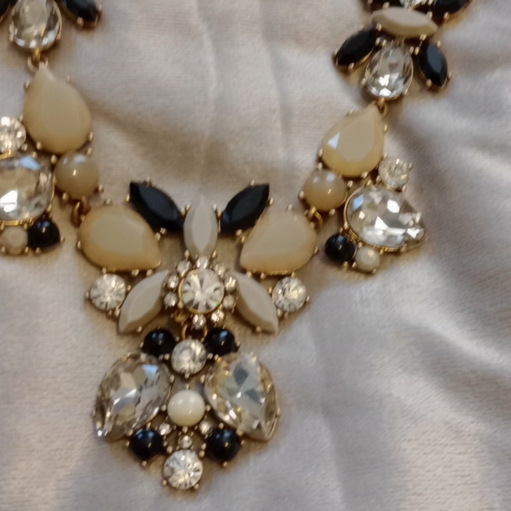 JCREW COLOURED STONES WITH RHINESTONE. STATEMENT PIECE - Picture 4 of 10